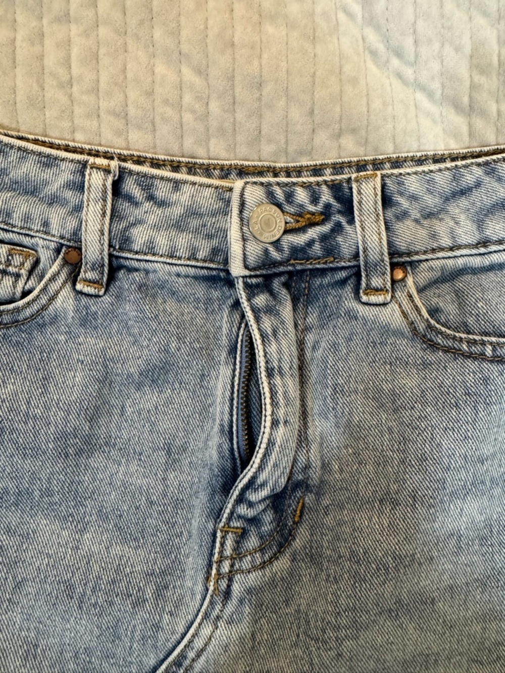 🟡3/$15 DEAL! PacSun Two-Tone Light Blue Denim Mini Skirt - Picture 2 of 4